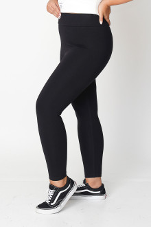 Un pantalon opac din bumbac negru